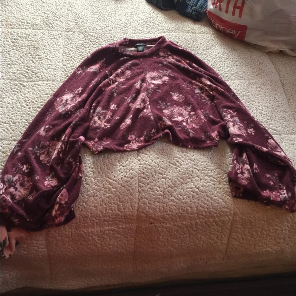 Tops - Picture 2 of 4